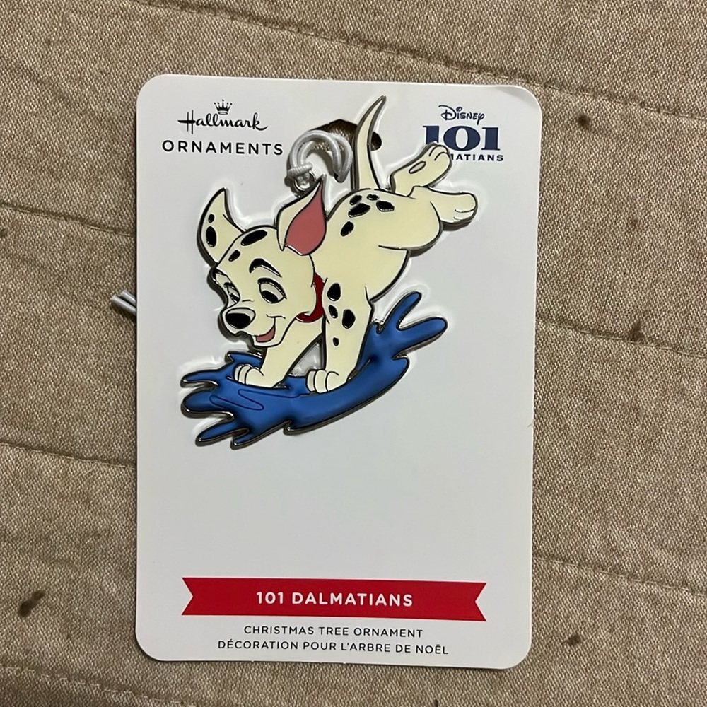 Hallmark 101 Dalmatians Christmas ornament